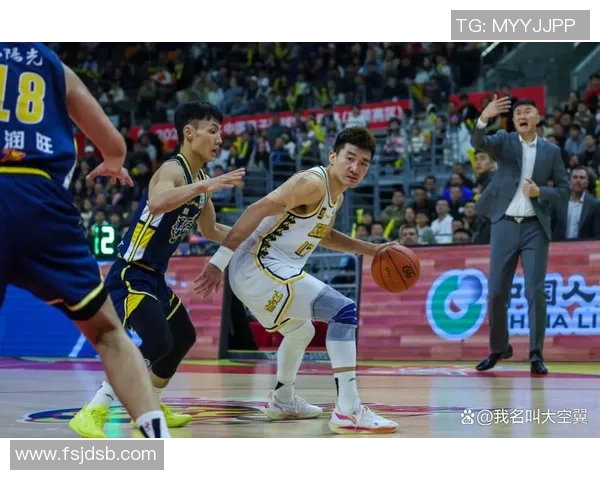 CBA浙江队与深圳队激战正酣赛果揭晓精彩瞬间回顾 CBA浙江队与深圳队激战正酣赛果揭晓精彩瞬间回顾