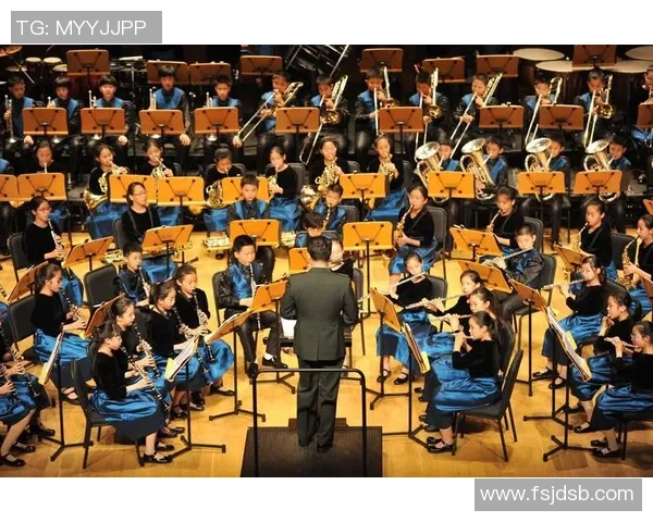 祝铭震的奋斗历程与音乐梦想:从校园到舞台的成长之路 祝铭震的奋斗历程与音乐梦想:从校园到舞台的成长之路