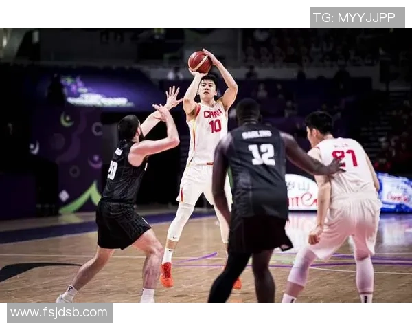 赵睿领衔中国男篮新篇章展现年轻力量与团队精神的完美结合